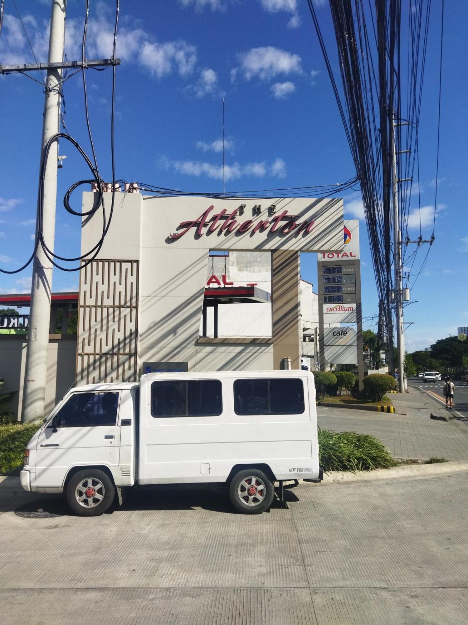 Sucat The Atherton Residential C1516- Two Bedroom With Pool & Balcony, Amenities View In Sucat Paranaque Facing Memorial Near Sm Bf Homes - Staycations By Sms Apartment *