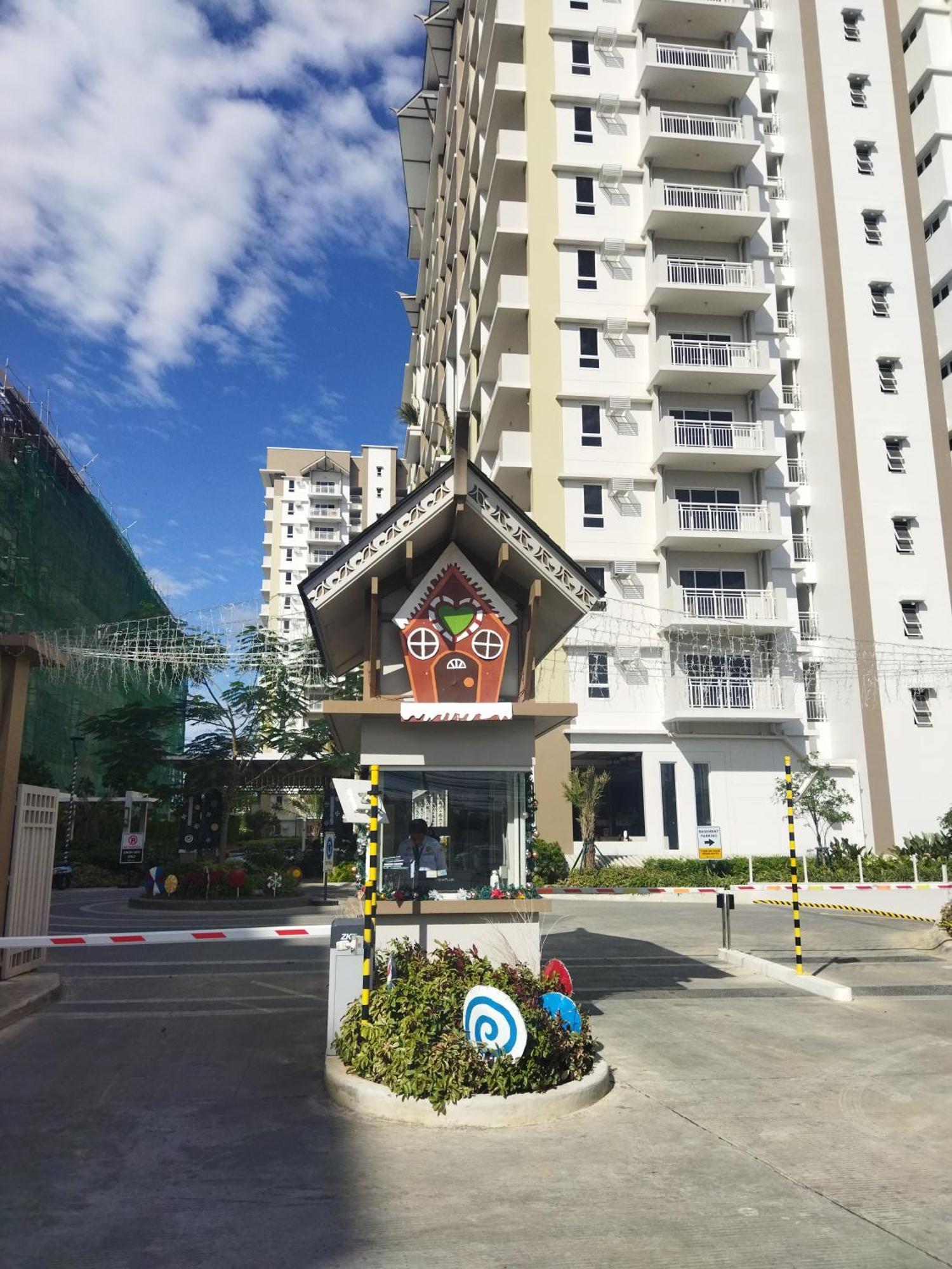 Sucat The Atherton Residential C1516- Two Bedroom With Pool & Balcony, Amenities View In Sucat Paranaque Facing Memorial Near Sm Bf Homes - Staycations By Sms Apartment *