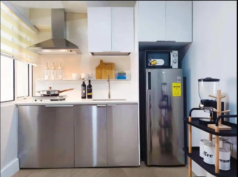 Bgc - Two Bedroom With Game High Speed Wifi Apartment