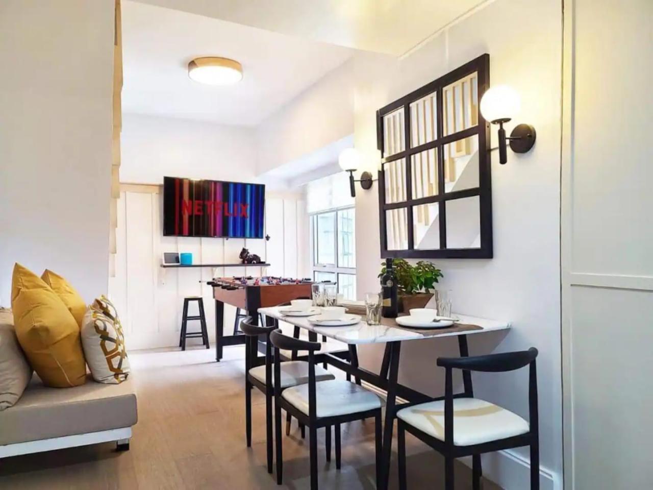 Apartment Bgc - Two Bedroom With Game High Speed Wifi Manila