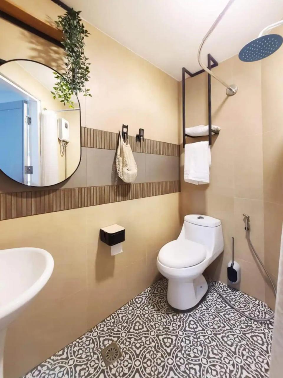 Apartment Bgc - Two Bedroom With Game High Speed Wifi