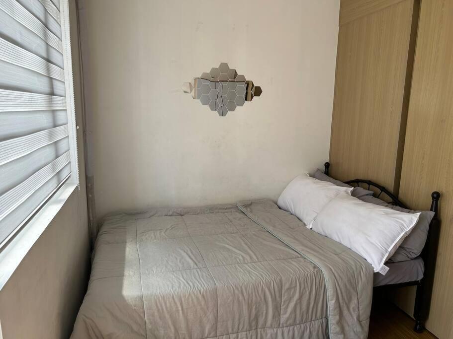 Grace Residences 1 Bedroom Fast Wi-fi Near Bgc And Mckinley 2110 Manila