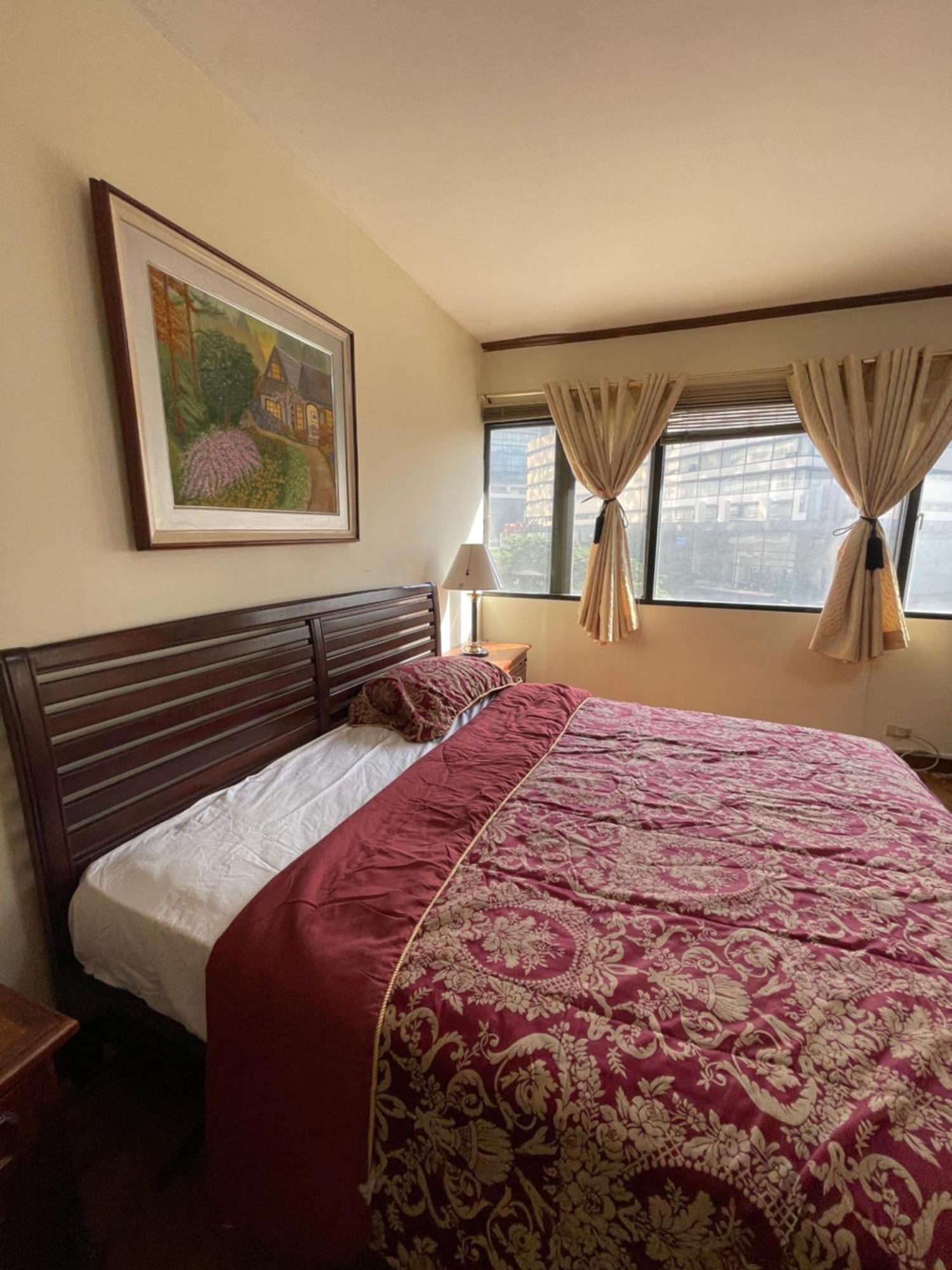 Apartment Spacious Luxury 3br At The Heart Of Makati Manila