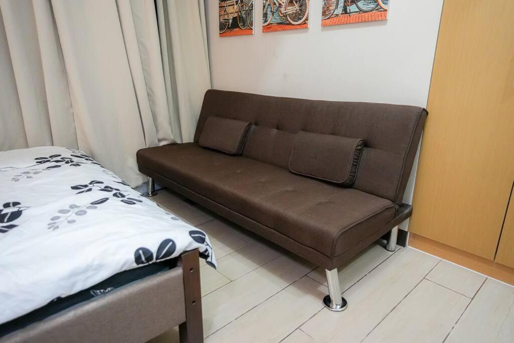 Apartment A2j Luxury 1br Near Uptown Mall Bgc Taguig