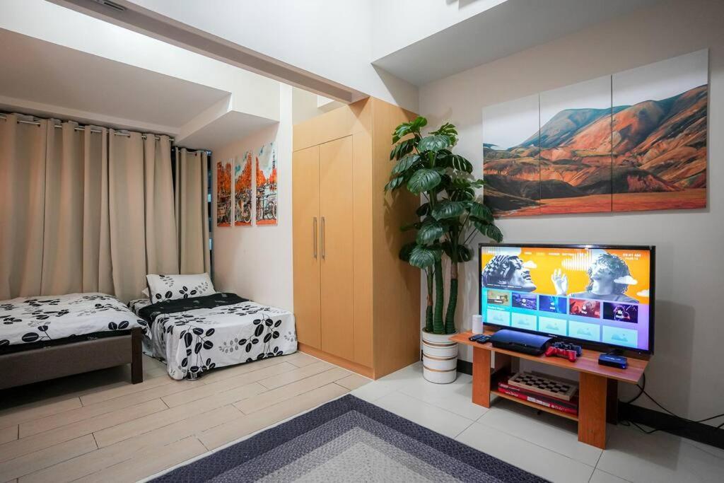 A2j Luxury 1br Near Uptown Mall Bgc Taguig *