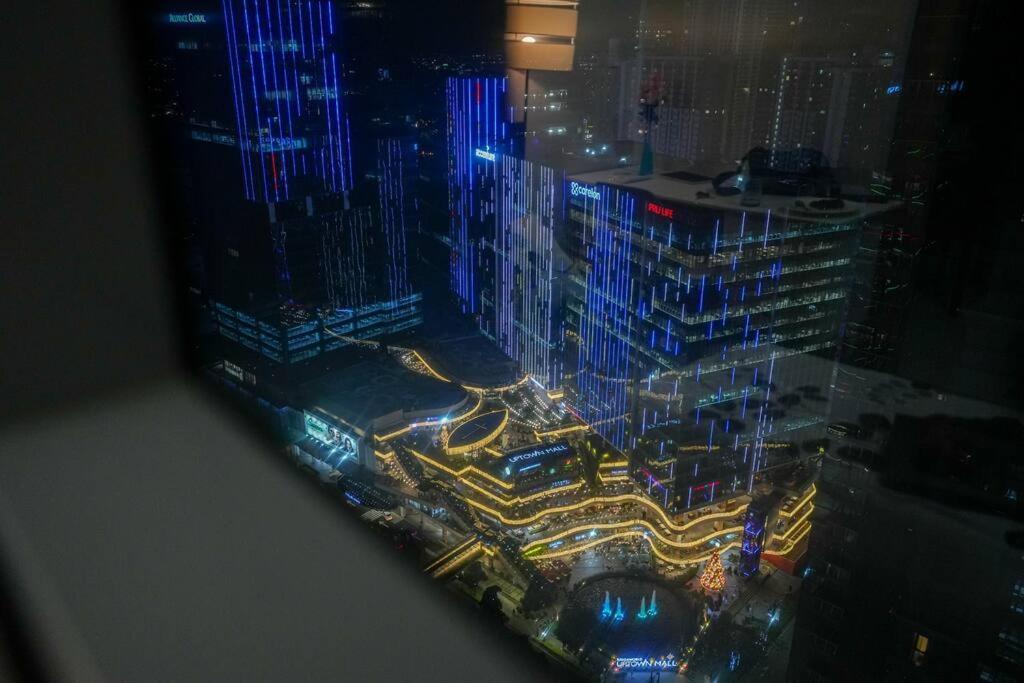A2j Luxury 1br Near Uptown Mall Bgc Taguig Manila