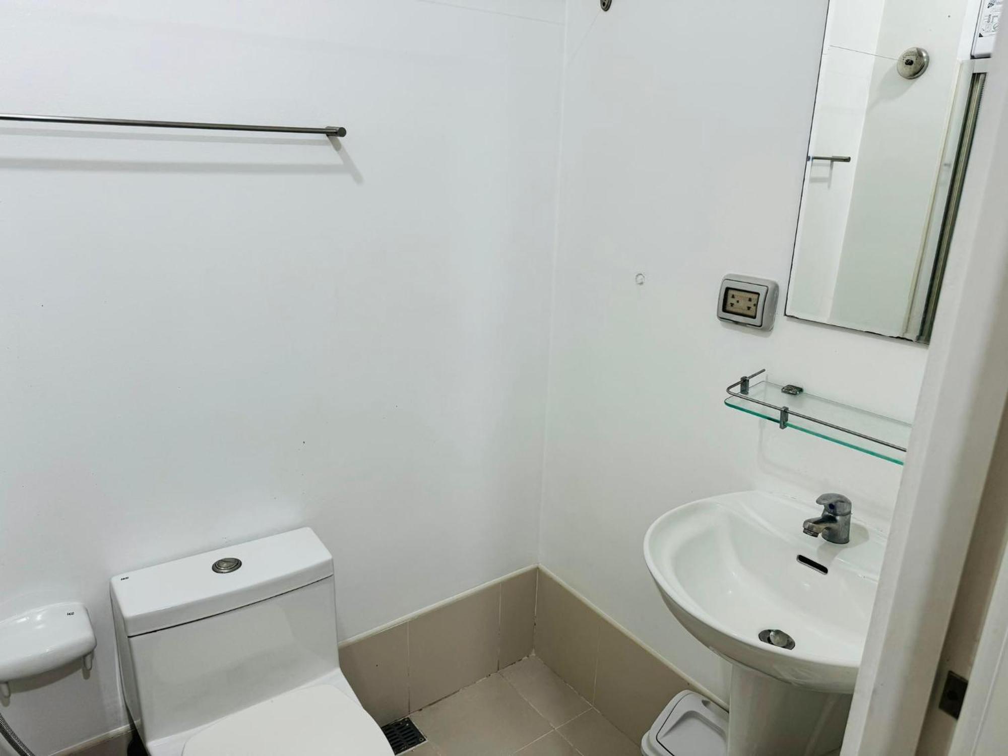Ever At Light Residences 1br Apartment Manila