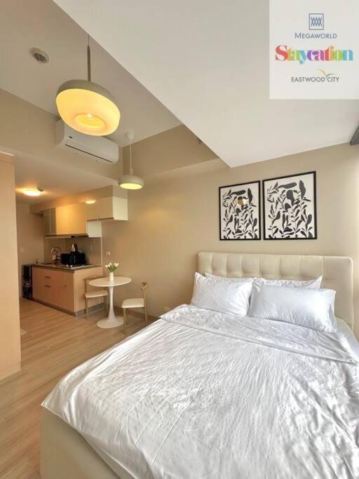 Eastwood Unit Across Mall Apartment *