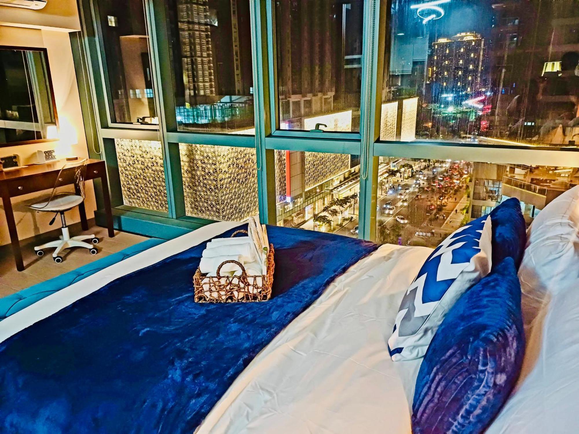 Apartment Bgc Luxury - Pool, Wi-fi, View - 11