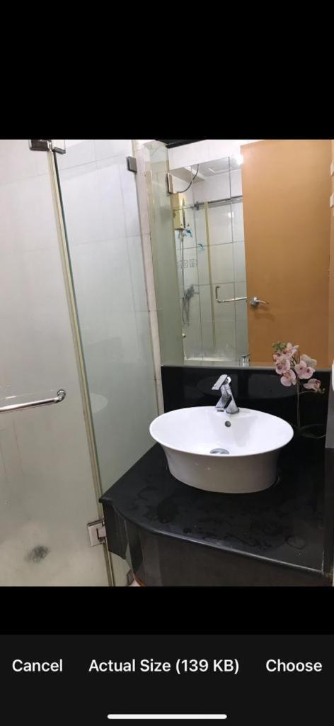 Montecito Luxury 1 Bedroom Apartment Manila