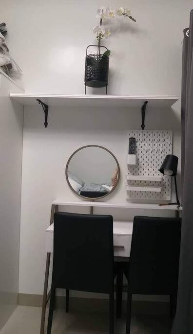 Apartment Shore 2 Tower 3 Unit 0537 Makati View *