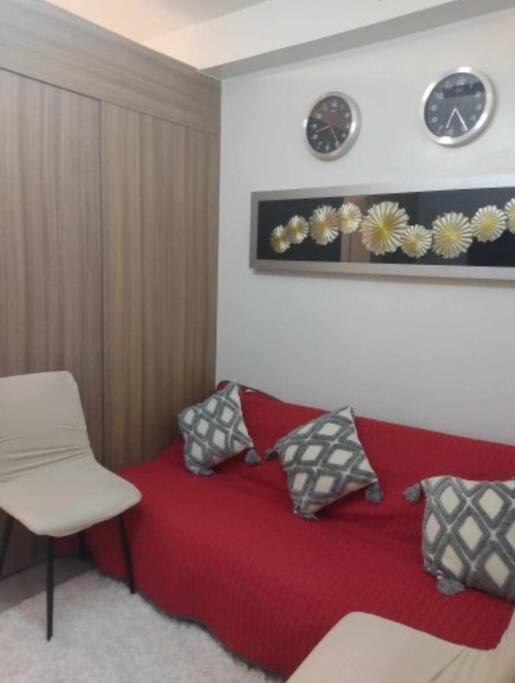 Shore 2 Tower 3 Unit 0537 Makati View * Manila