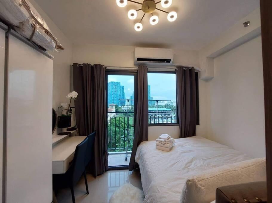 Apartment Shore 2 Tower 3 Unit 0537 Makati View *