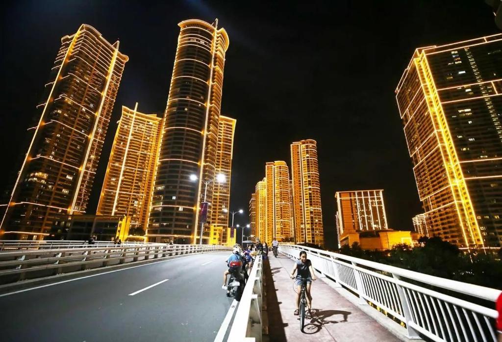 Aveline Cozy Skyline View Acqua Private Residences Near Rockwell Makati Apartment *