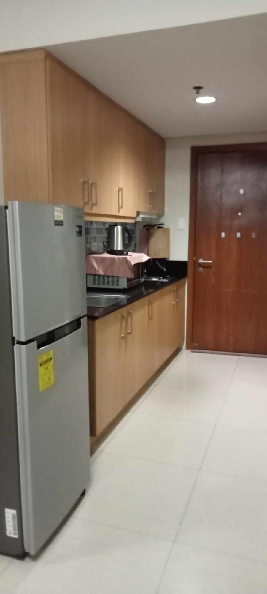 Anna's Place At Shell Residences Apartment