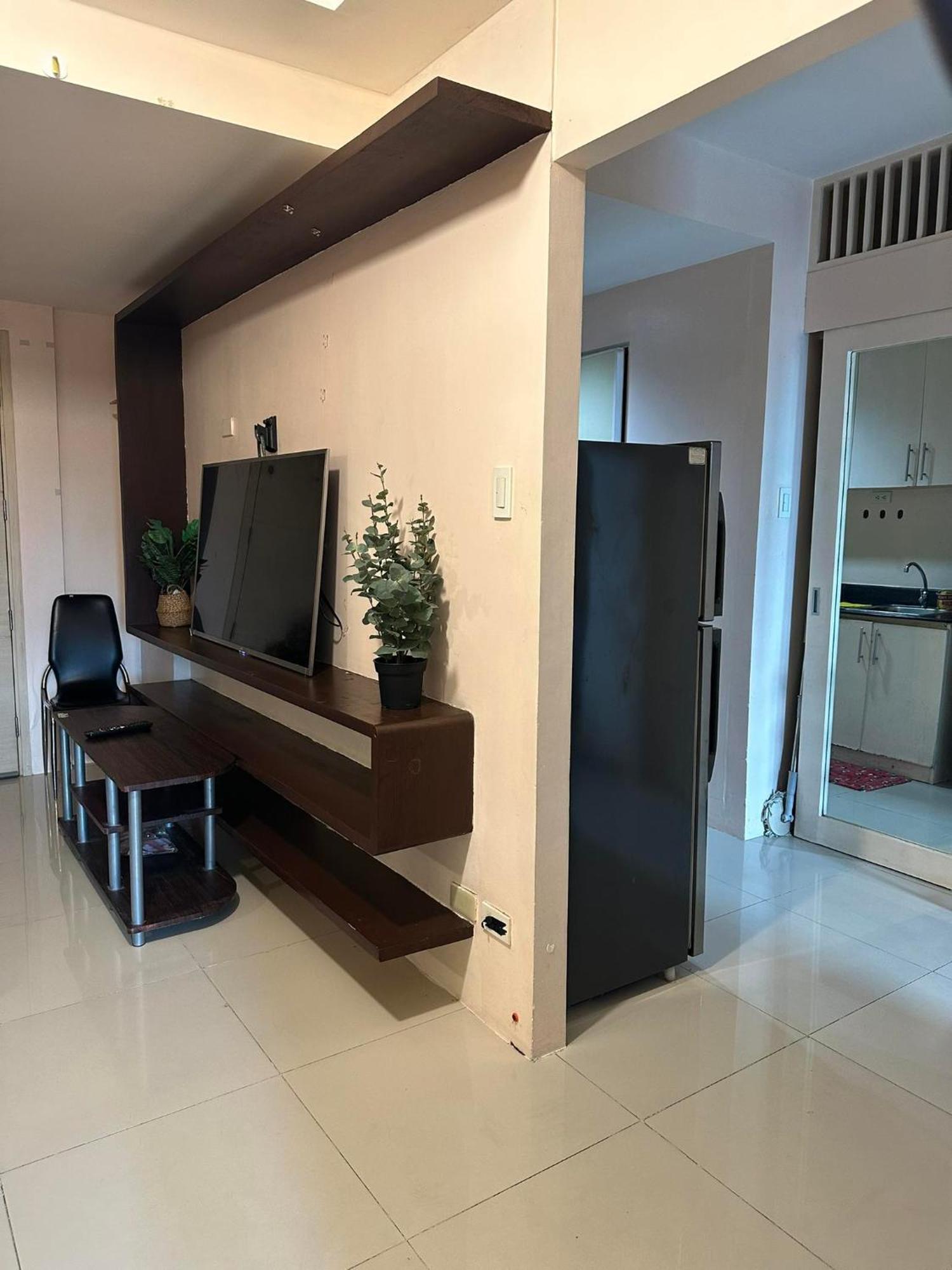 Anna's Place At Shell Residences