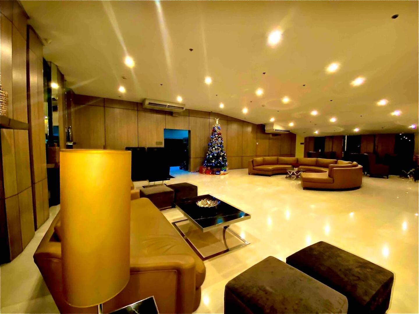 Luxury Condo-princeton Residence-new Quezon City-fast Wi-fi150mbps Apartment