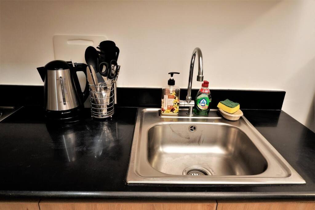 Pasay Moa 1250 Budgetfriendly Staycation Near Smx Moa Apartment