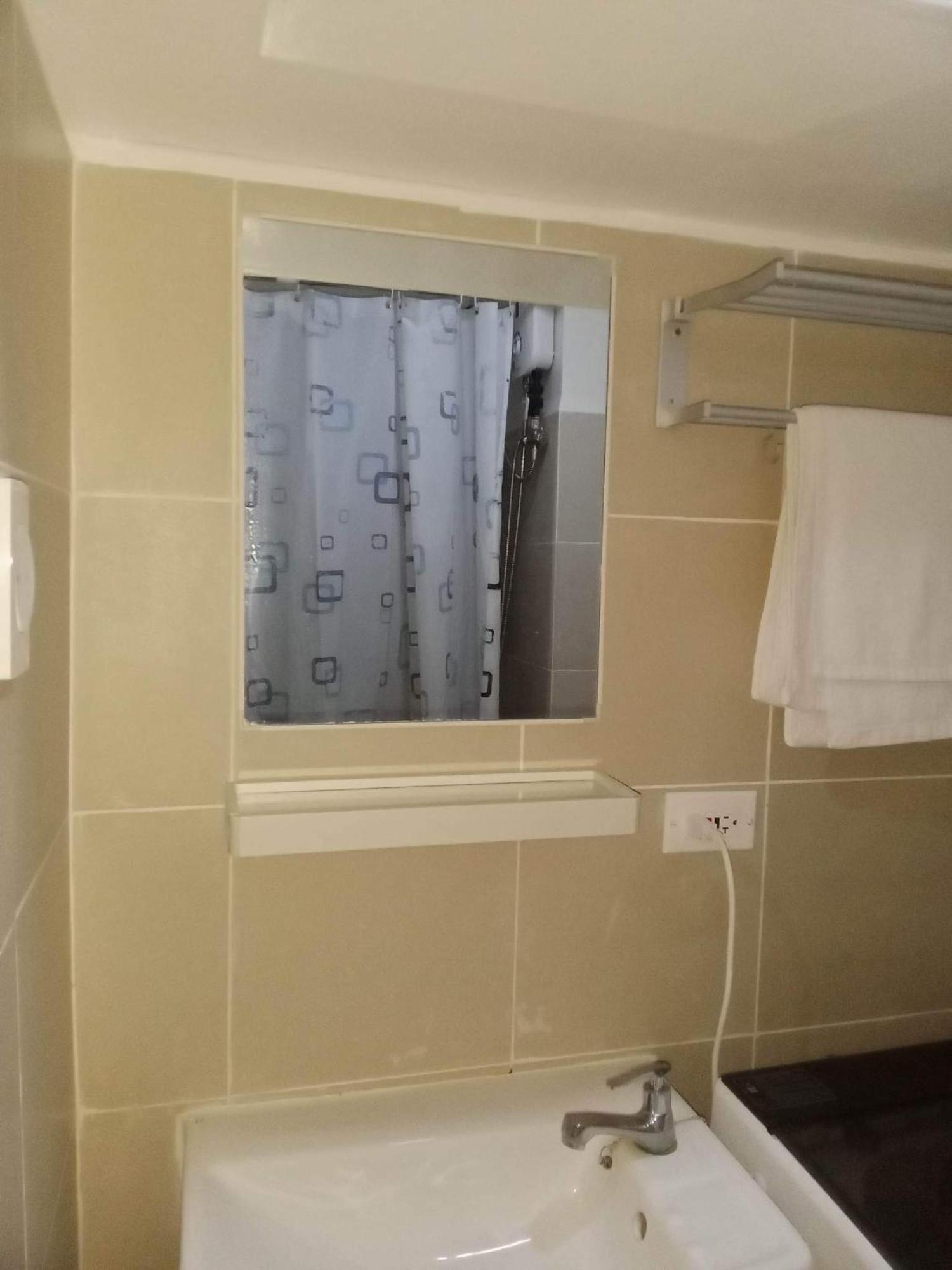 Penthouse Lvl Luxury Cndo Nr Moa Apartment
