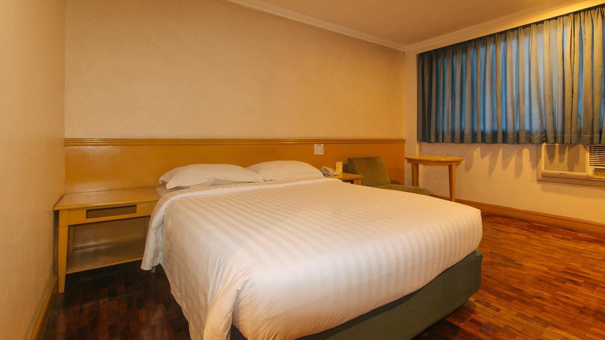 Aloha Roxas Boulevard Hotel Manila