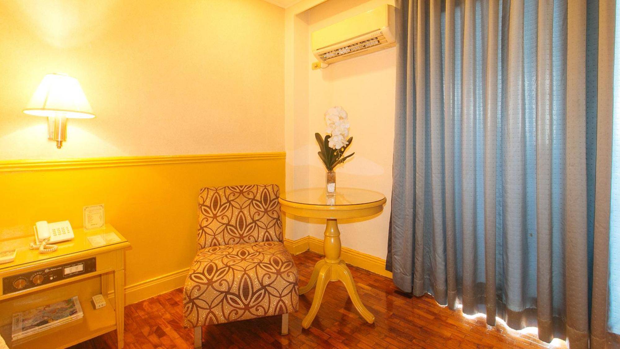 Hotel Aloha Roxas Boulevard Manila