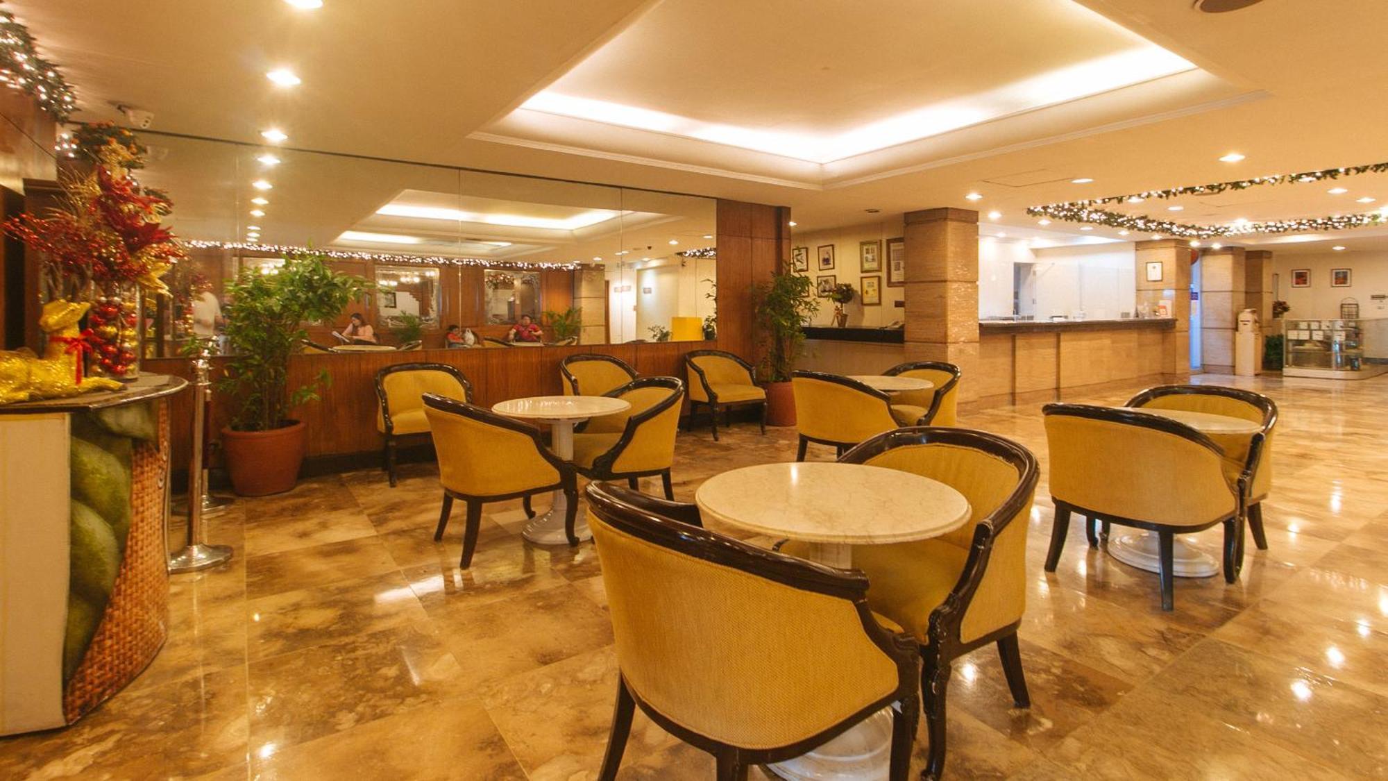 Aloha Roxas Boulevard 3* Manila