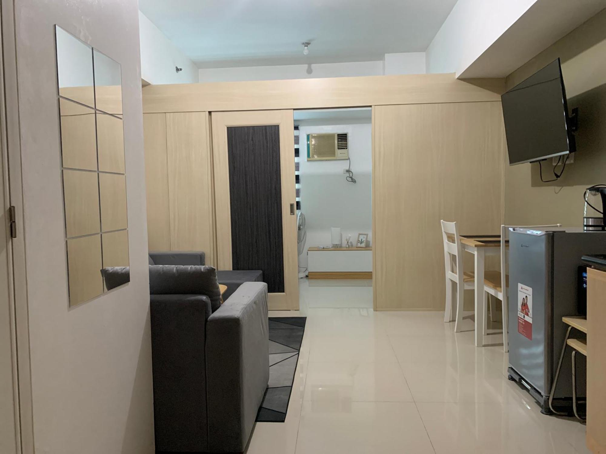 Amazing At Smdc Light Residences Boni Avenue Mandaluyong