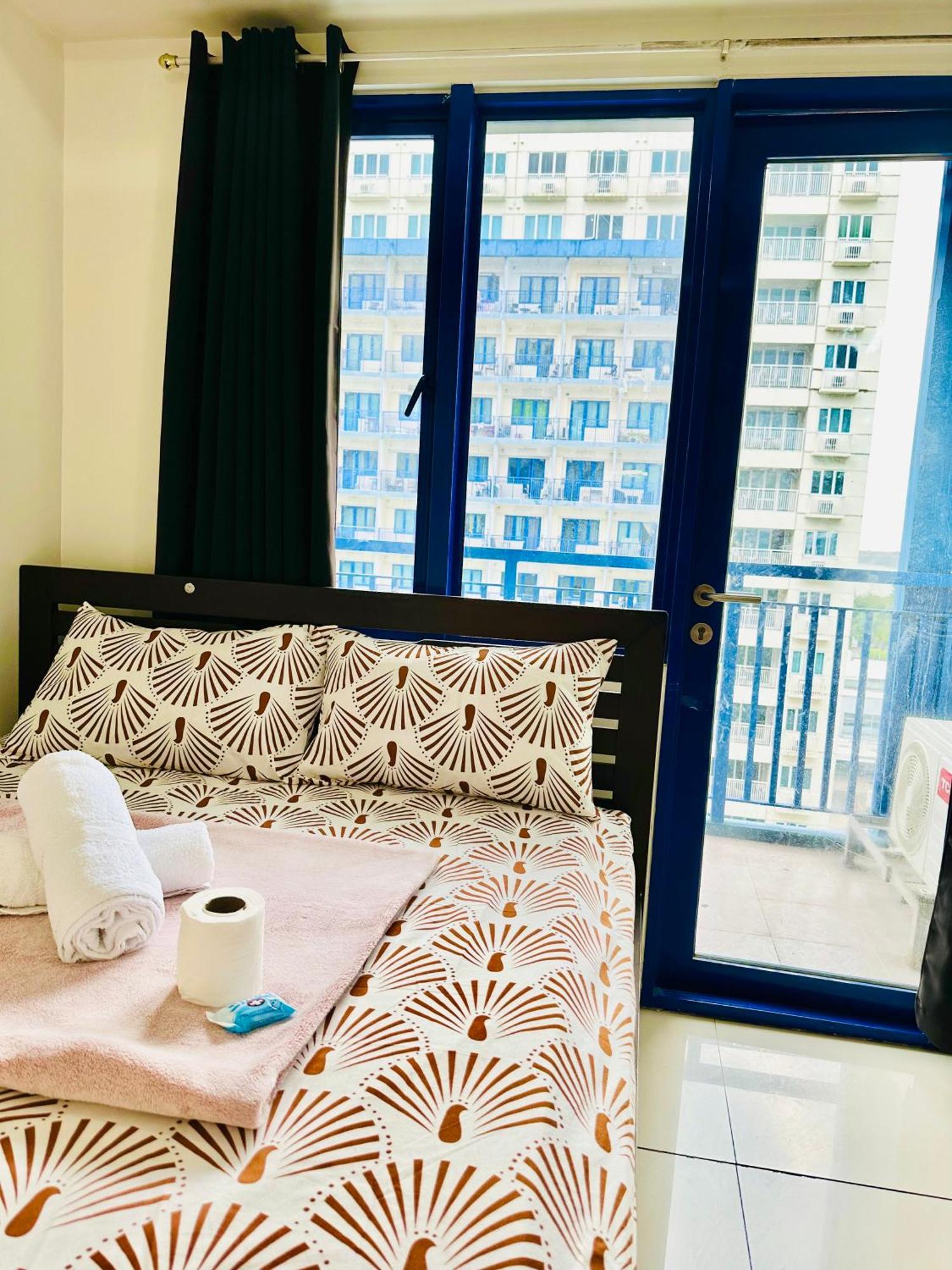 Sea Residences - Val Alano * Manila