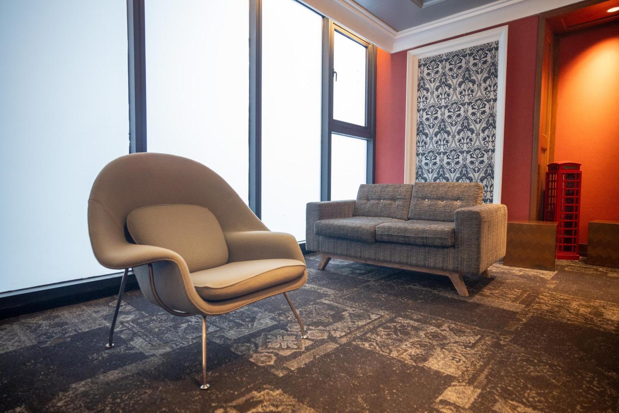 Apartment Studio With 200mbs Internet, Netflix & Great View Of