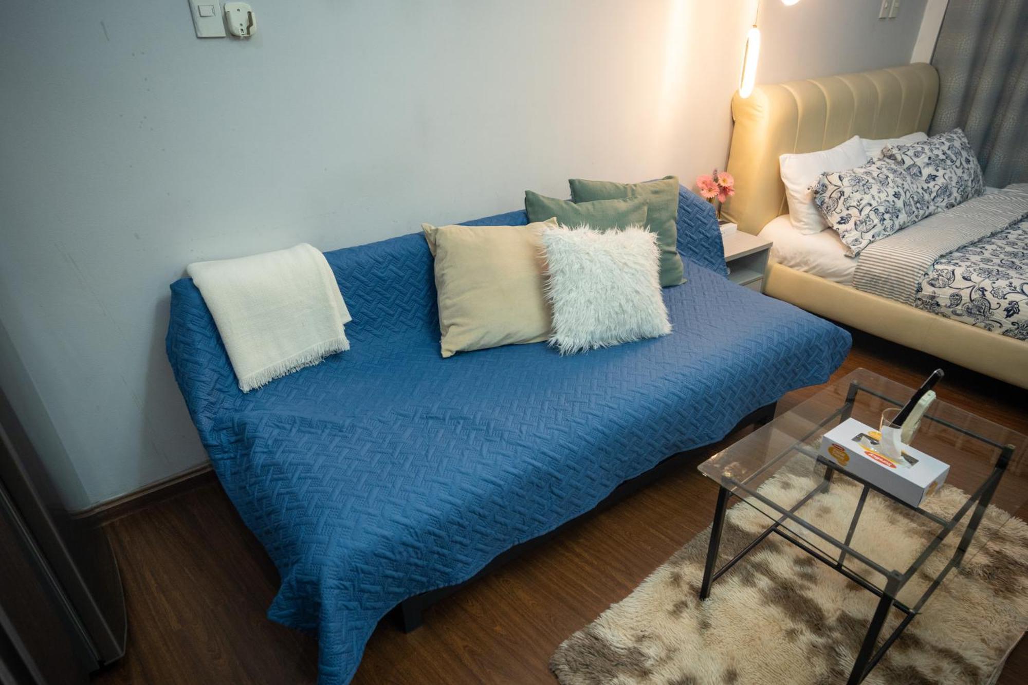Apartment Studio With Netflix, 55in Tv, 200mbs Net, In Heart Of Makati Manila