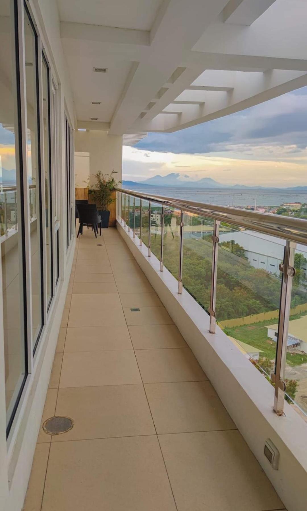 Aparthotel Staycation In Alabang By Angela