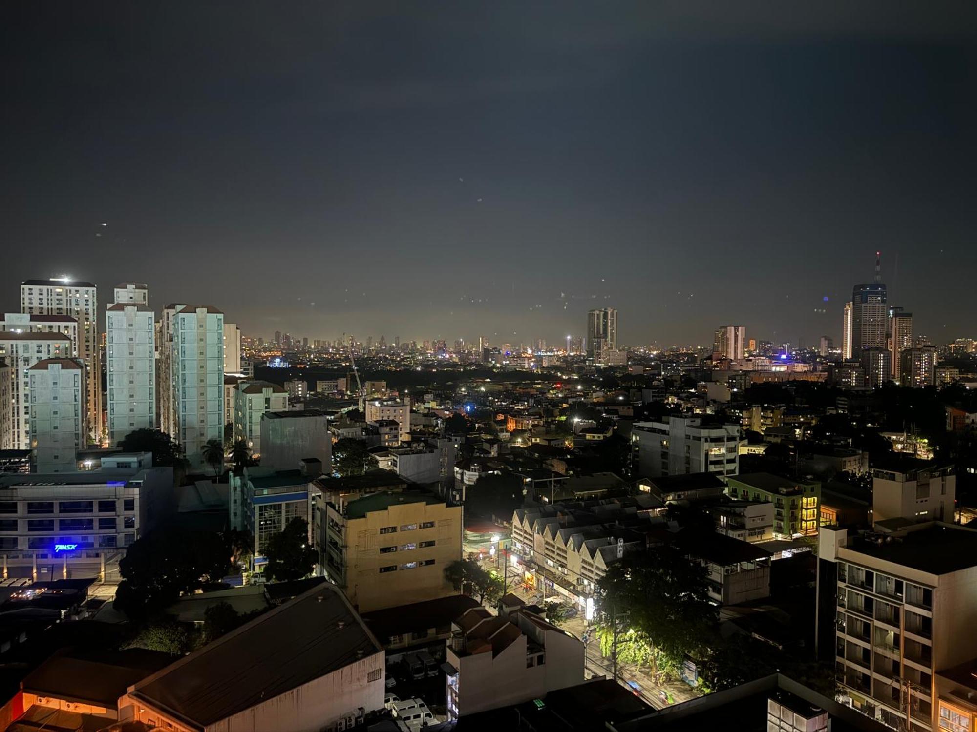 Penthouse 1 At Urban Deca Edsa By Citystudio *