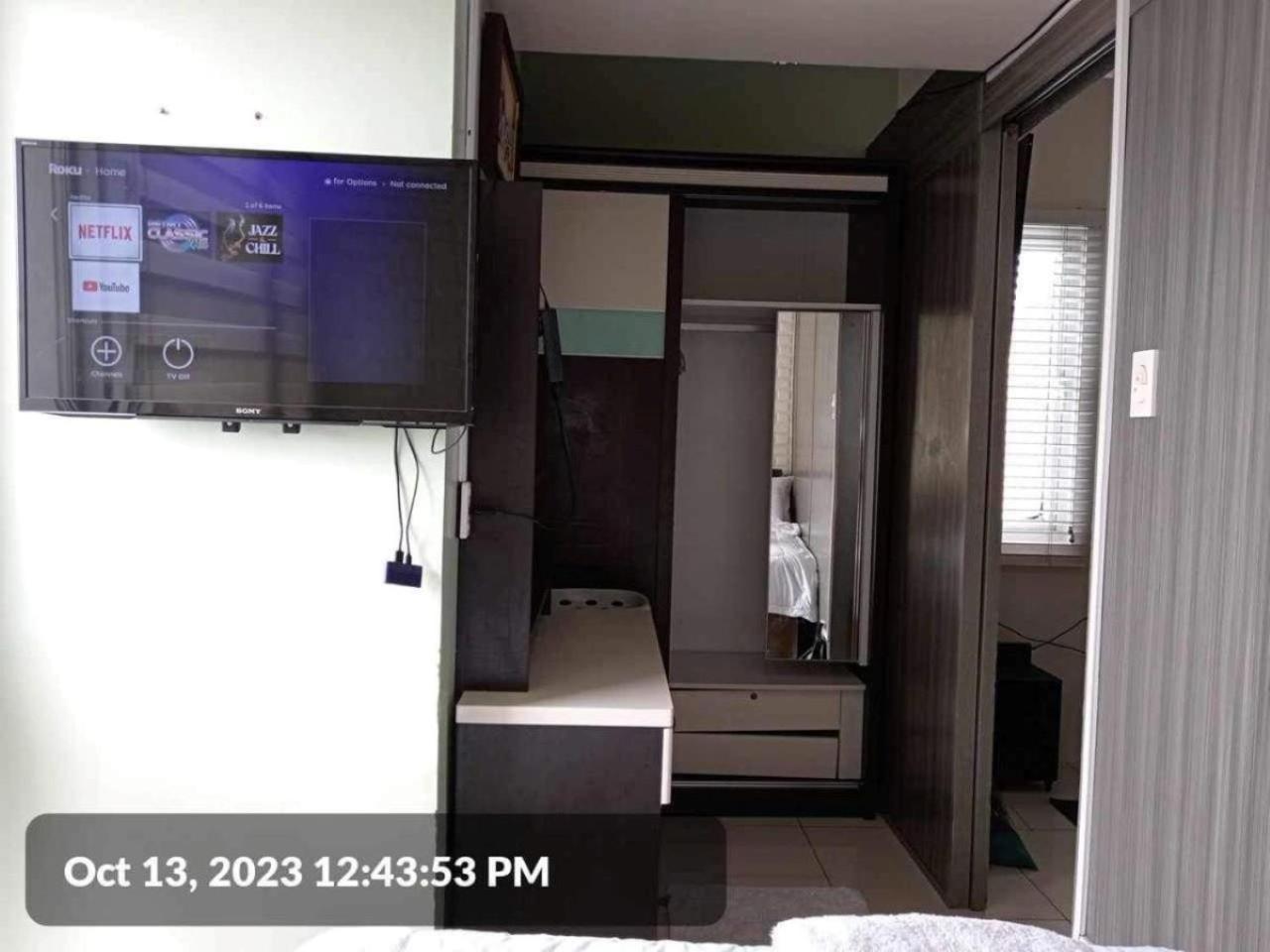 The Scenic: Comfortable Living By Awsom Phil * Manila