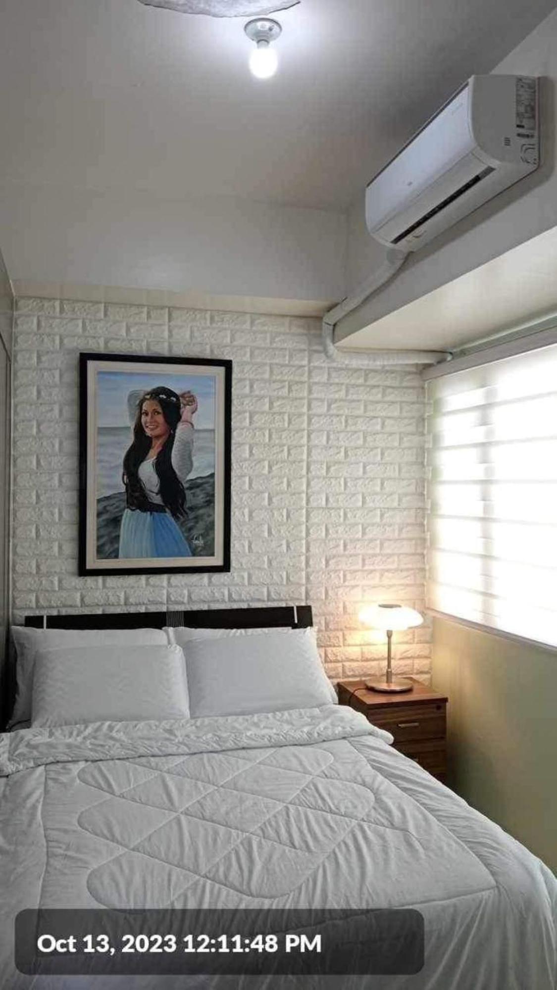 The Scenic: Comfortable Living By Awsom Phil * Manila
