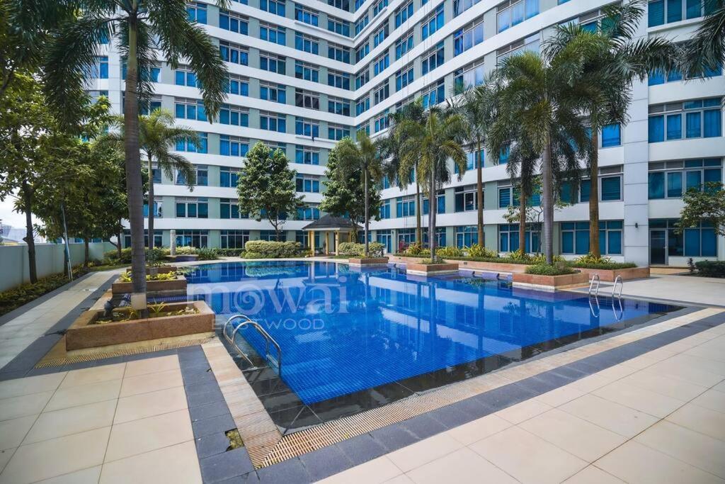 Eastwood Legrand 3 - Mowai * Manila