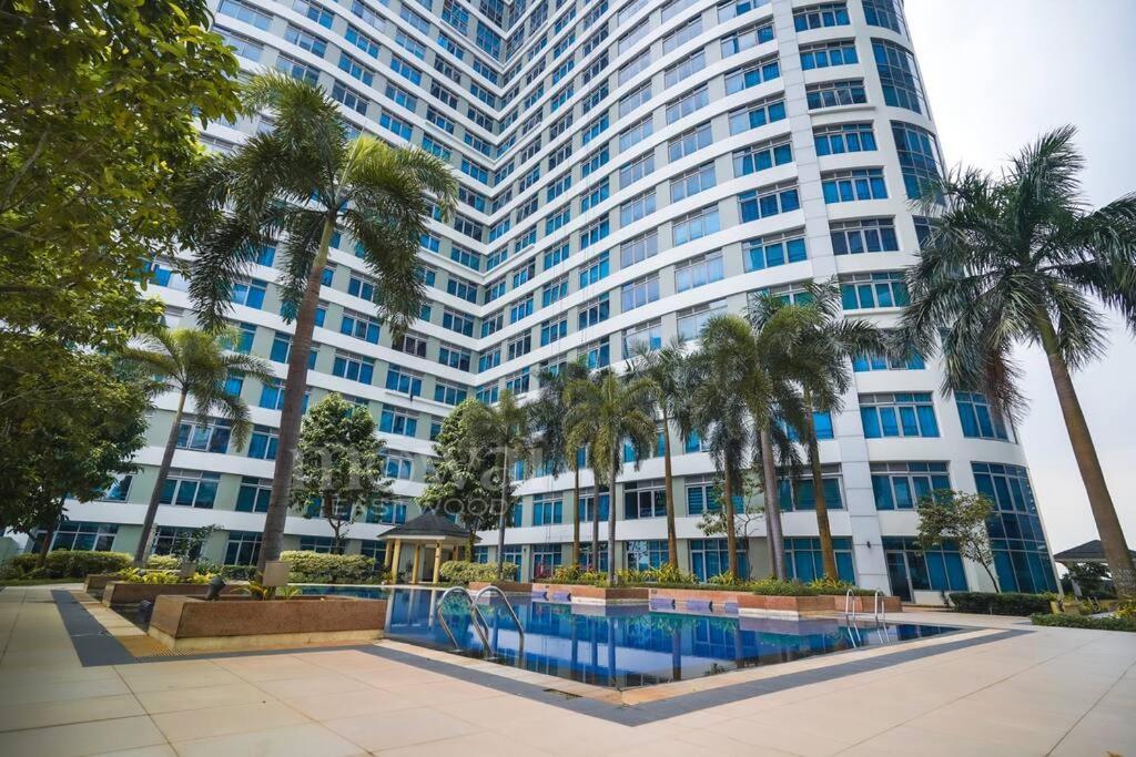 Eastwood Legrand 3 - Mowai Apartment
