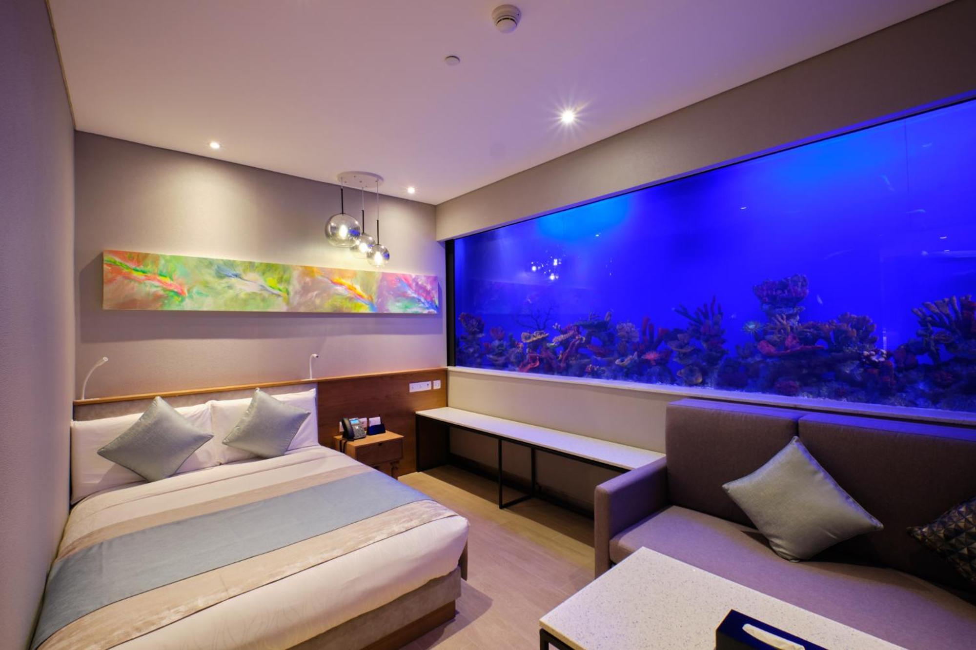 H2o Hotel Manila