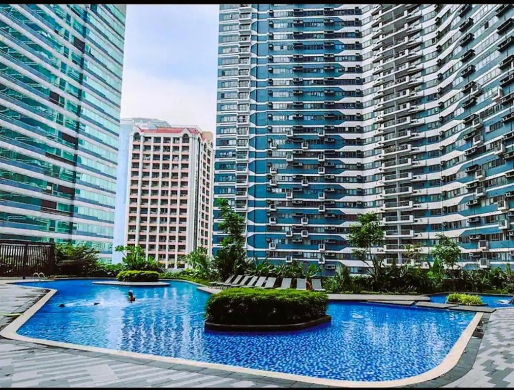 Deluxe Cozy & Homy In Makati Netflix * Manila