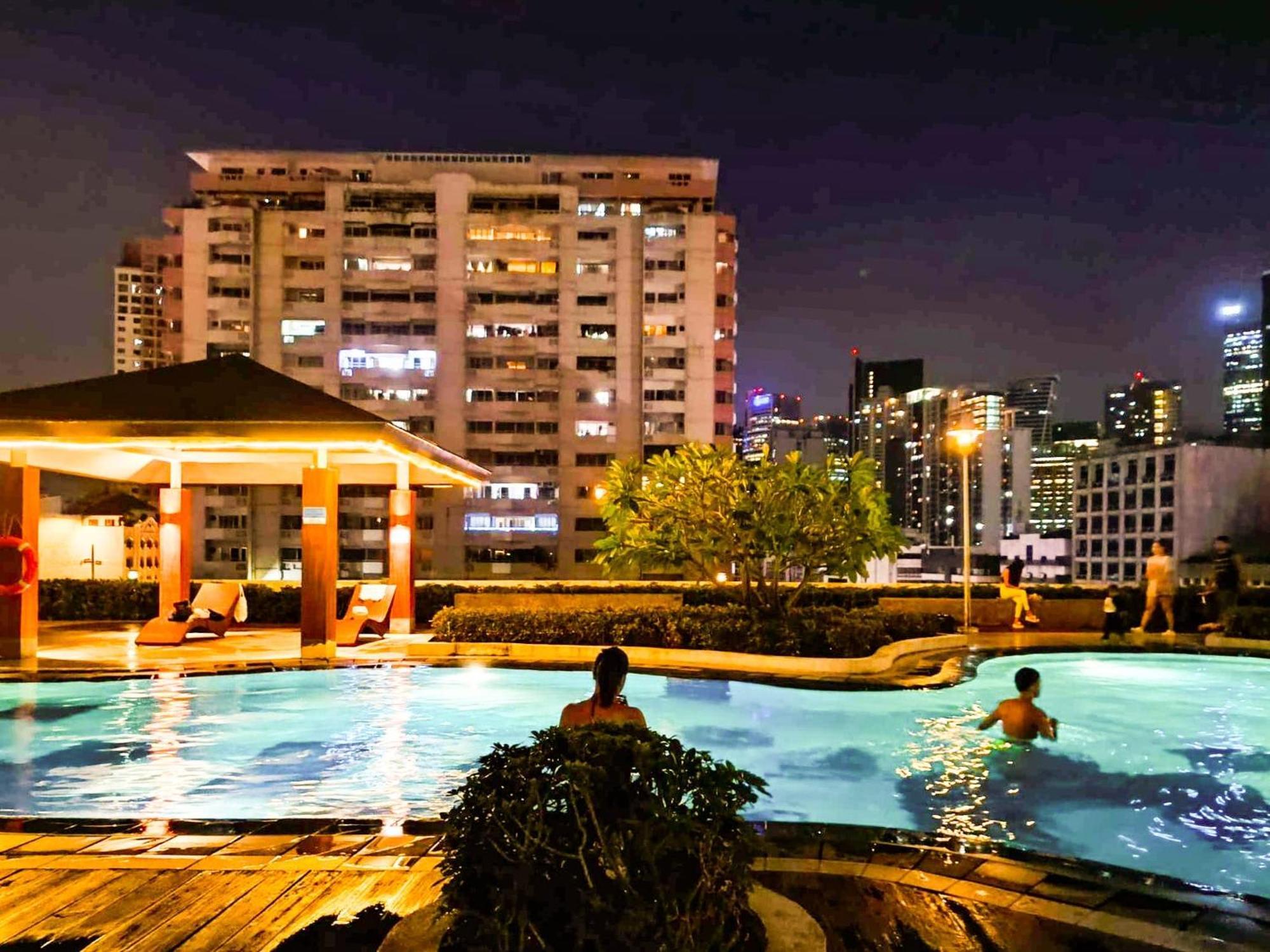 Beacon Makati Free Pool Access Free Wifi 100mbps & Free Netflix Apartment Manila