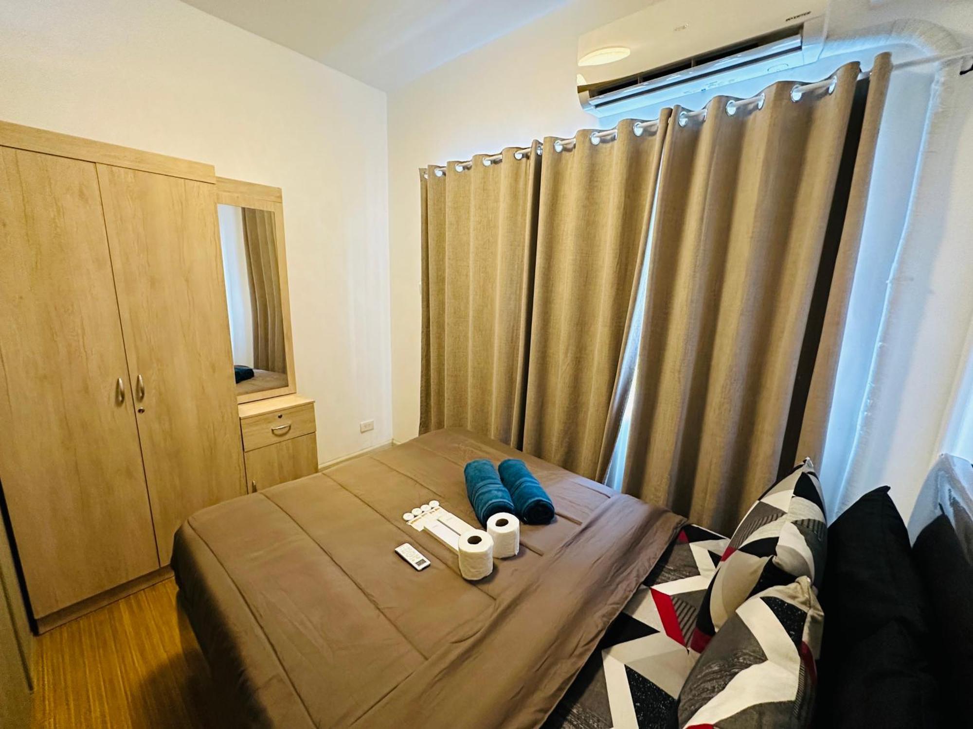 Taguig 1 Bedroom With Balcony Netflix Near Bgc And Airport Manila