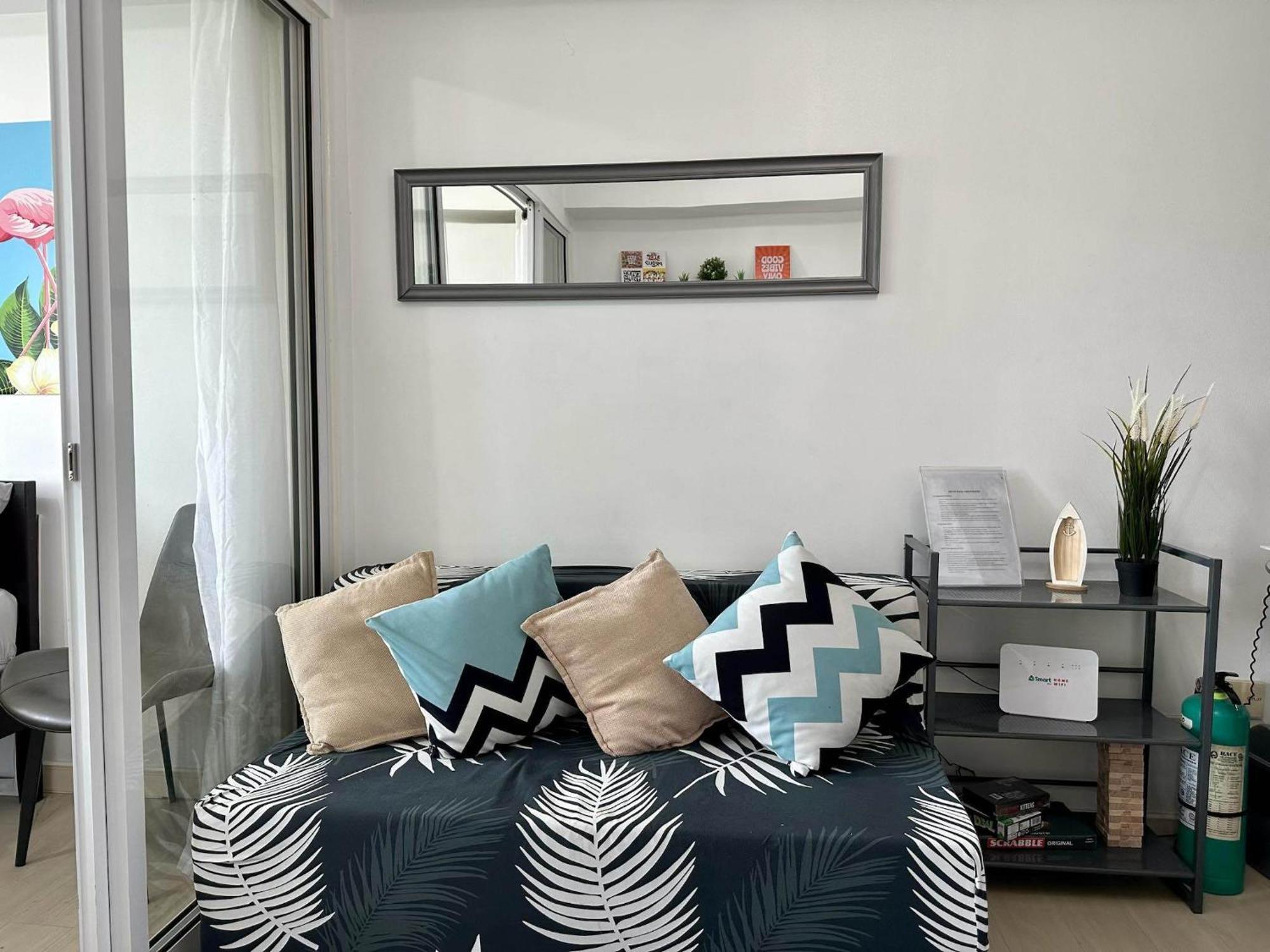 Residences In Azure Condominium Paranaque City Metro Aparthotel