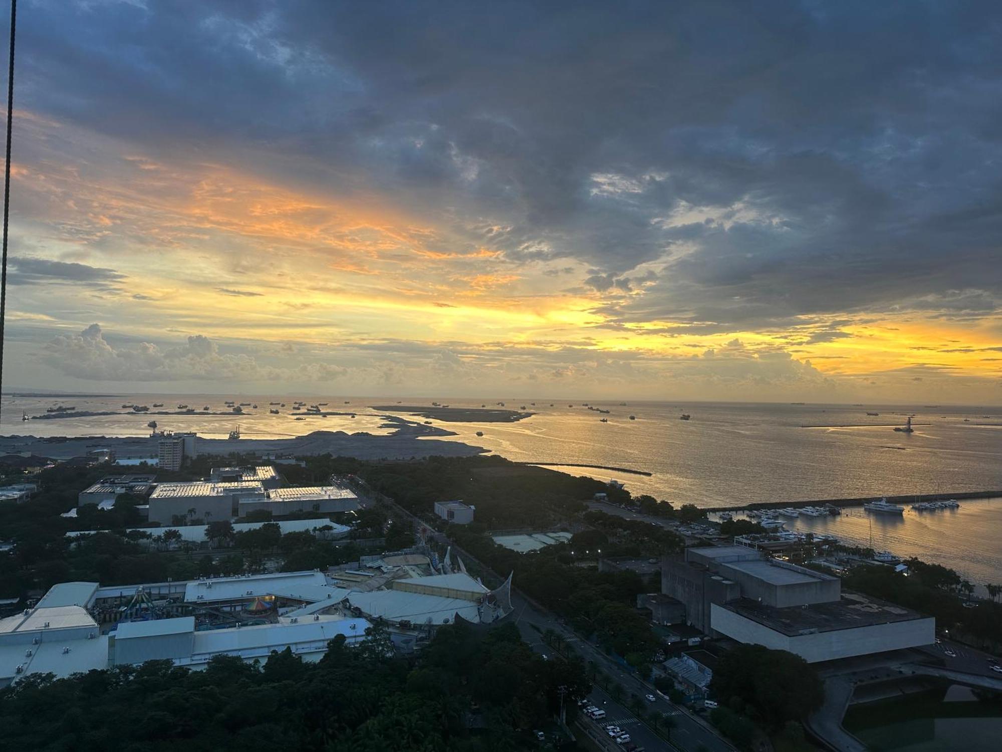 Apartment The Radiance Bay Manila