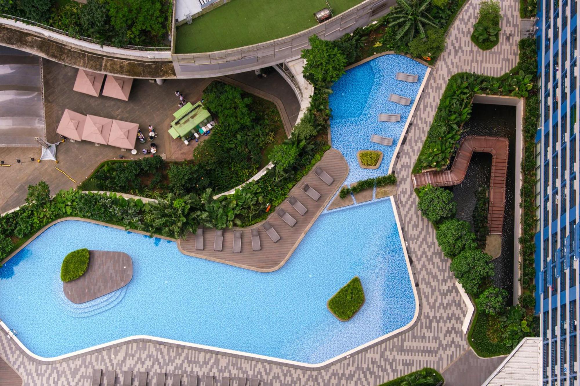 Newly Turned 0ver Cond0- Air Makati 1br With Balcony Apartment