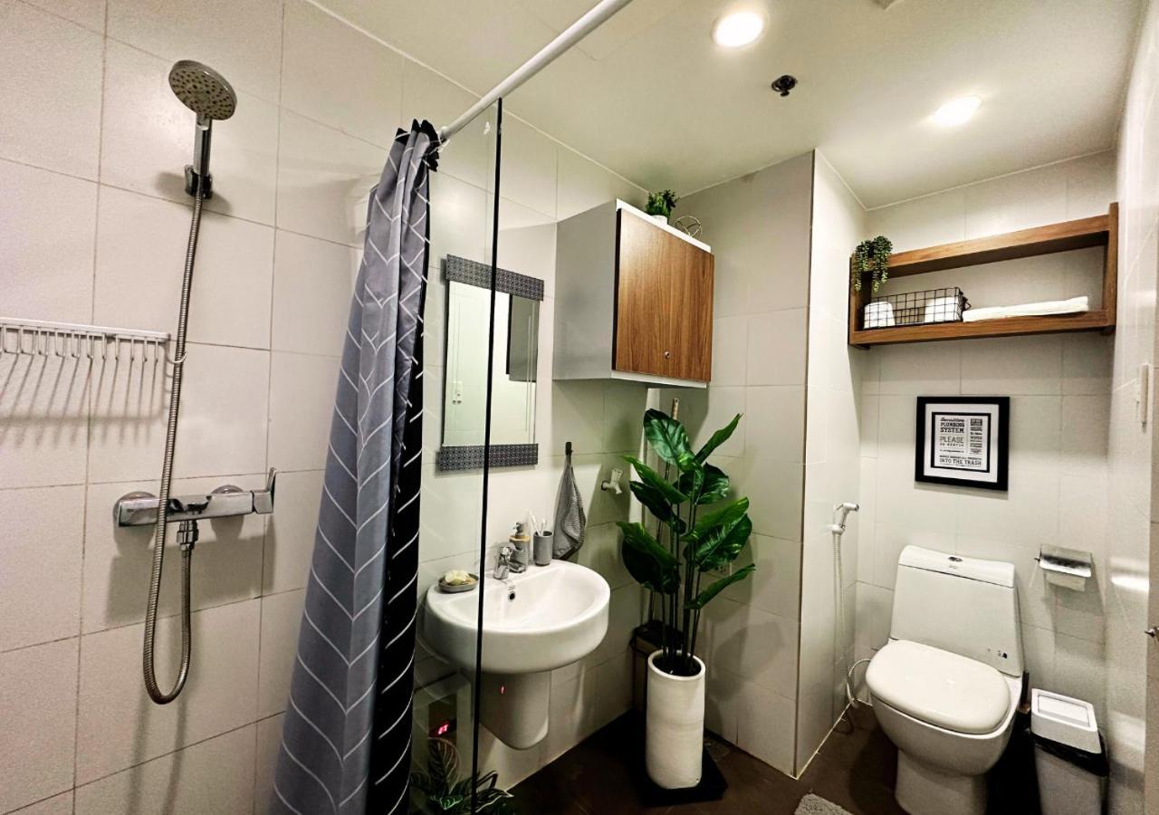 Kl Tower Makati Near Greenbelt With Free Access To Gym, Sauna & 100mbps Wi-fi
