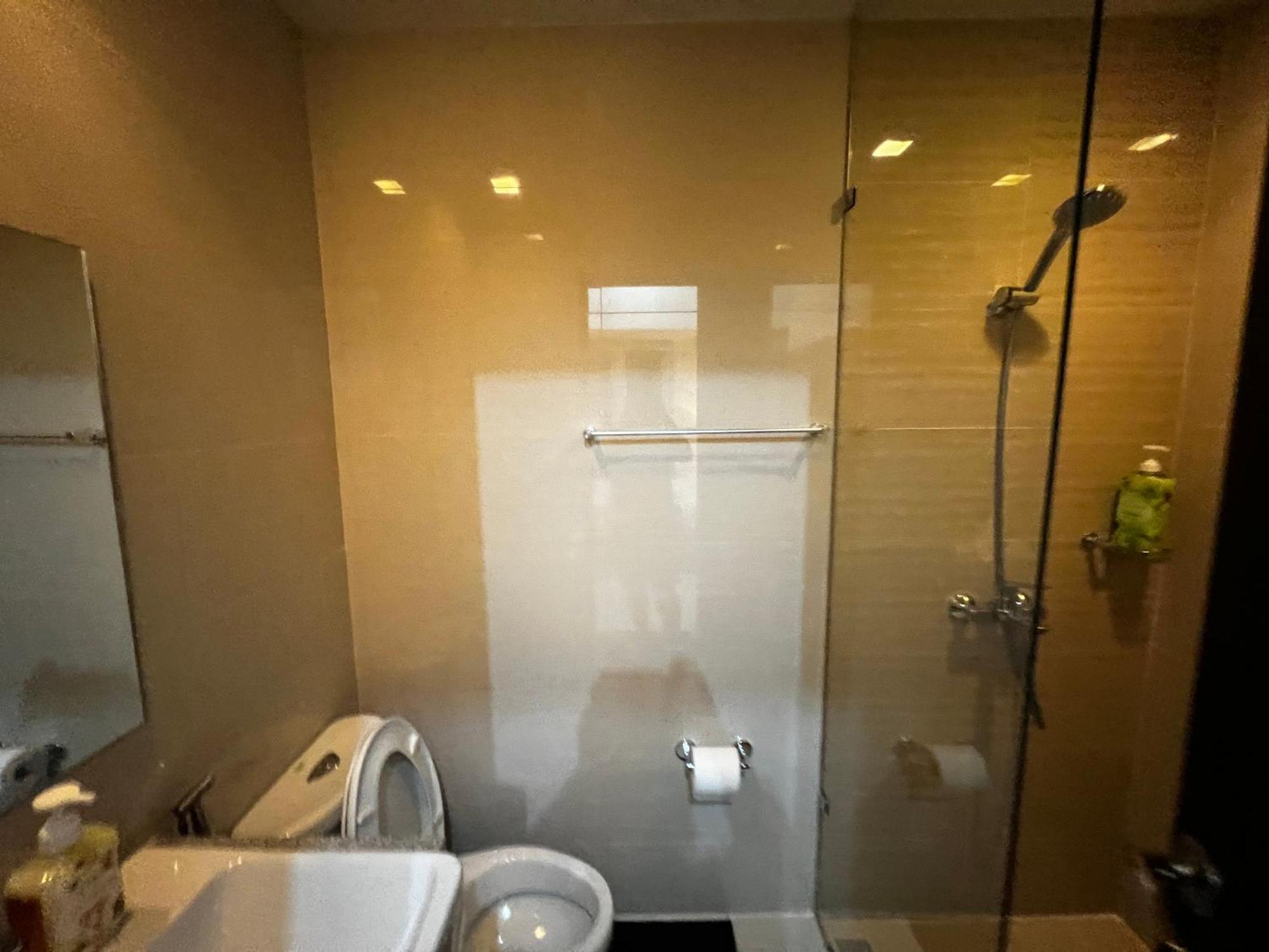 Apartamento 1 Bedroom Uptown Bgc With Balcony