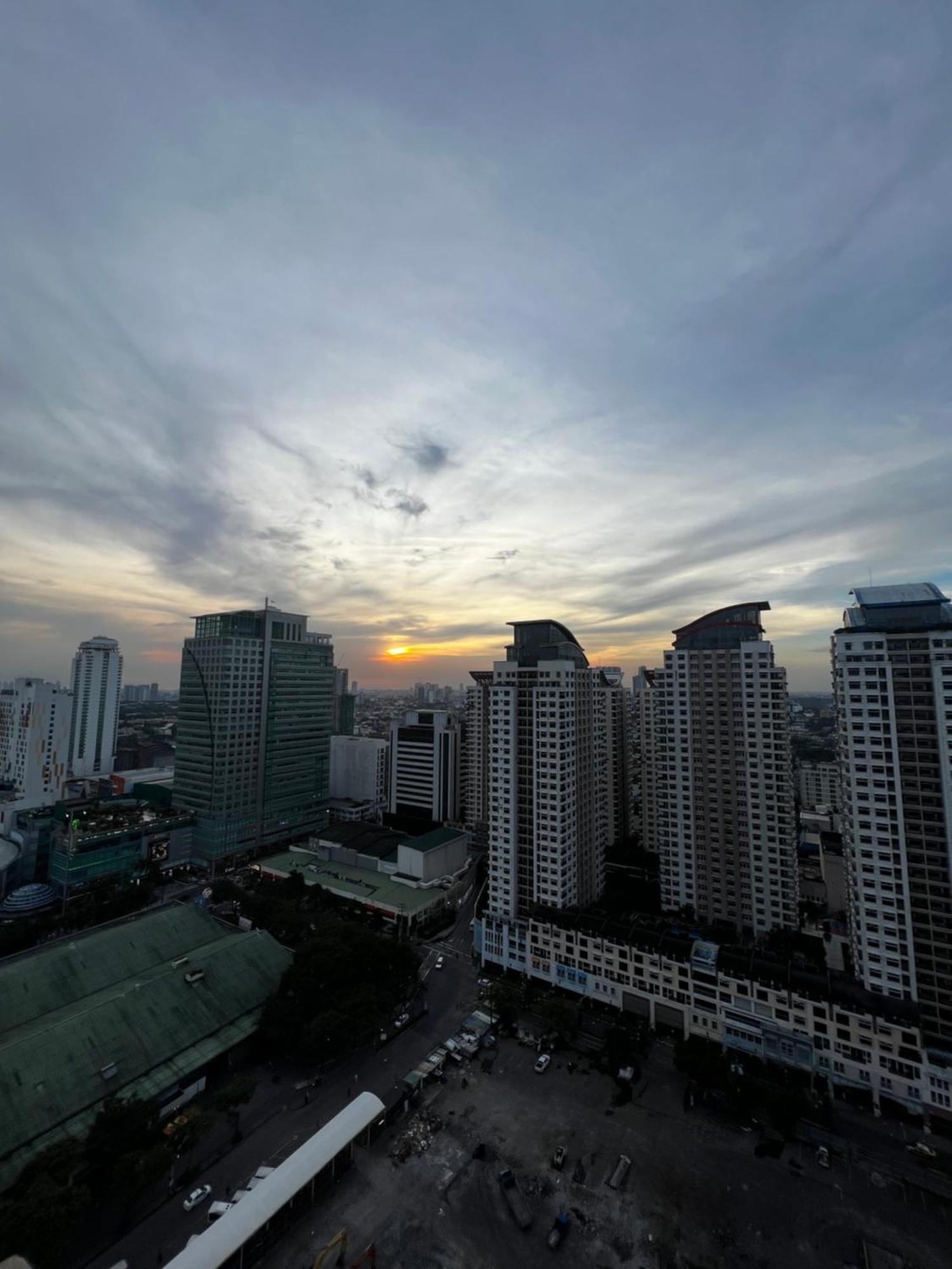 Apartment Large Cubao With 2 Beds Manila