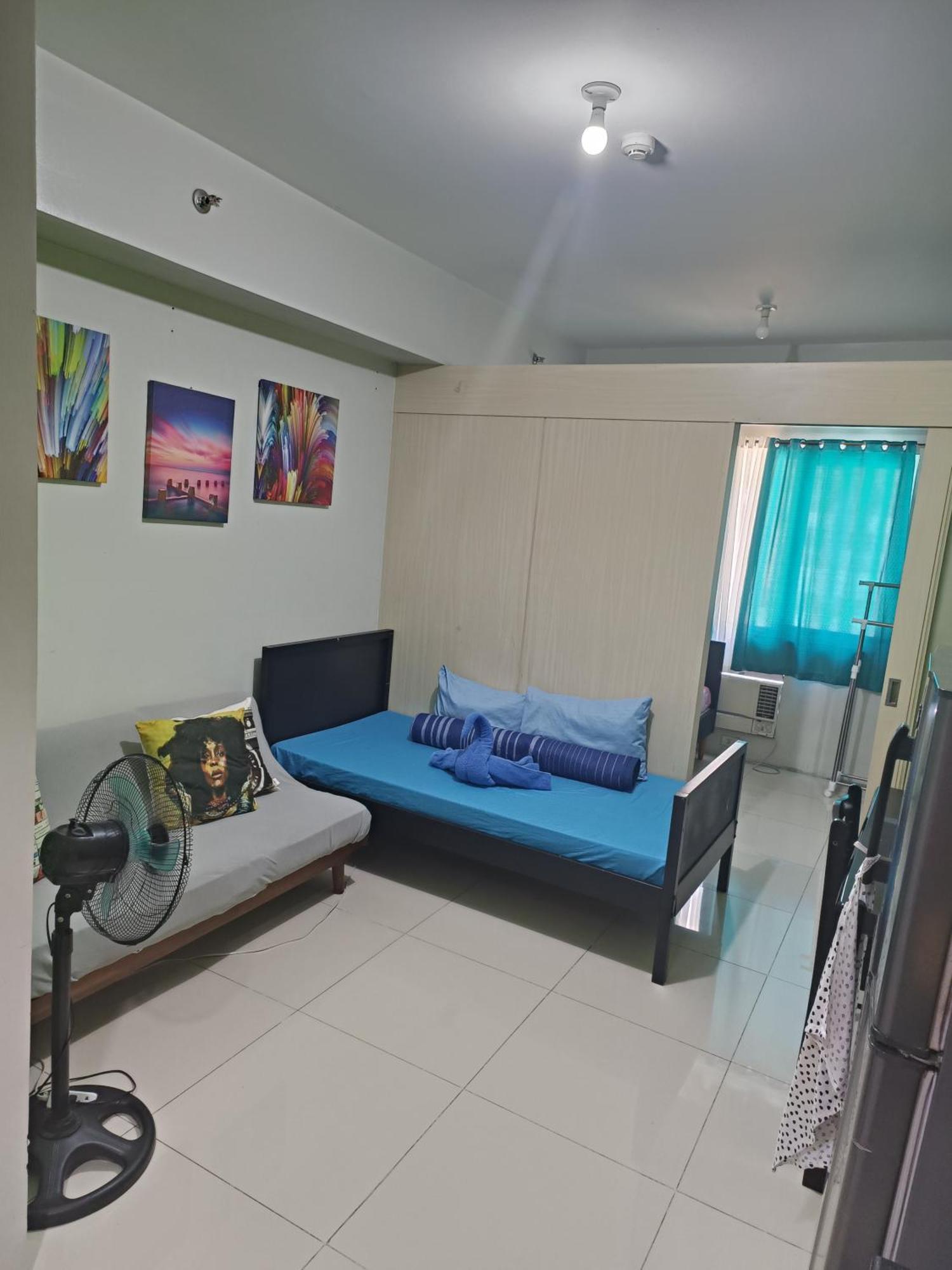 Apartment Amigo's Place At Sea Residences Manila