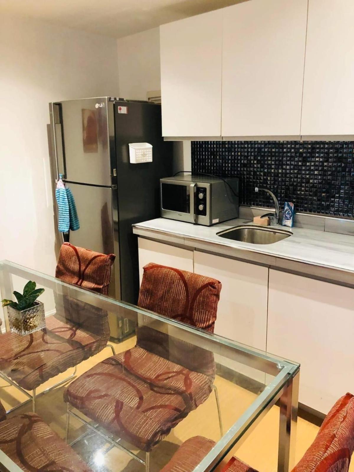 Riel's Condotel In Azure Beach Residences Manila