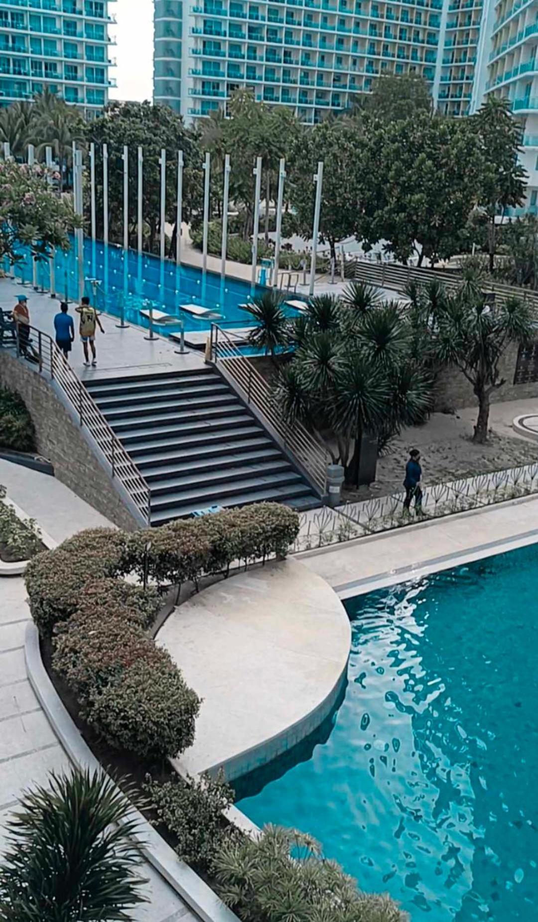 Riel's Condotel In Azure Beach Residences