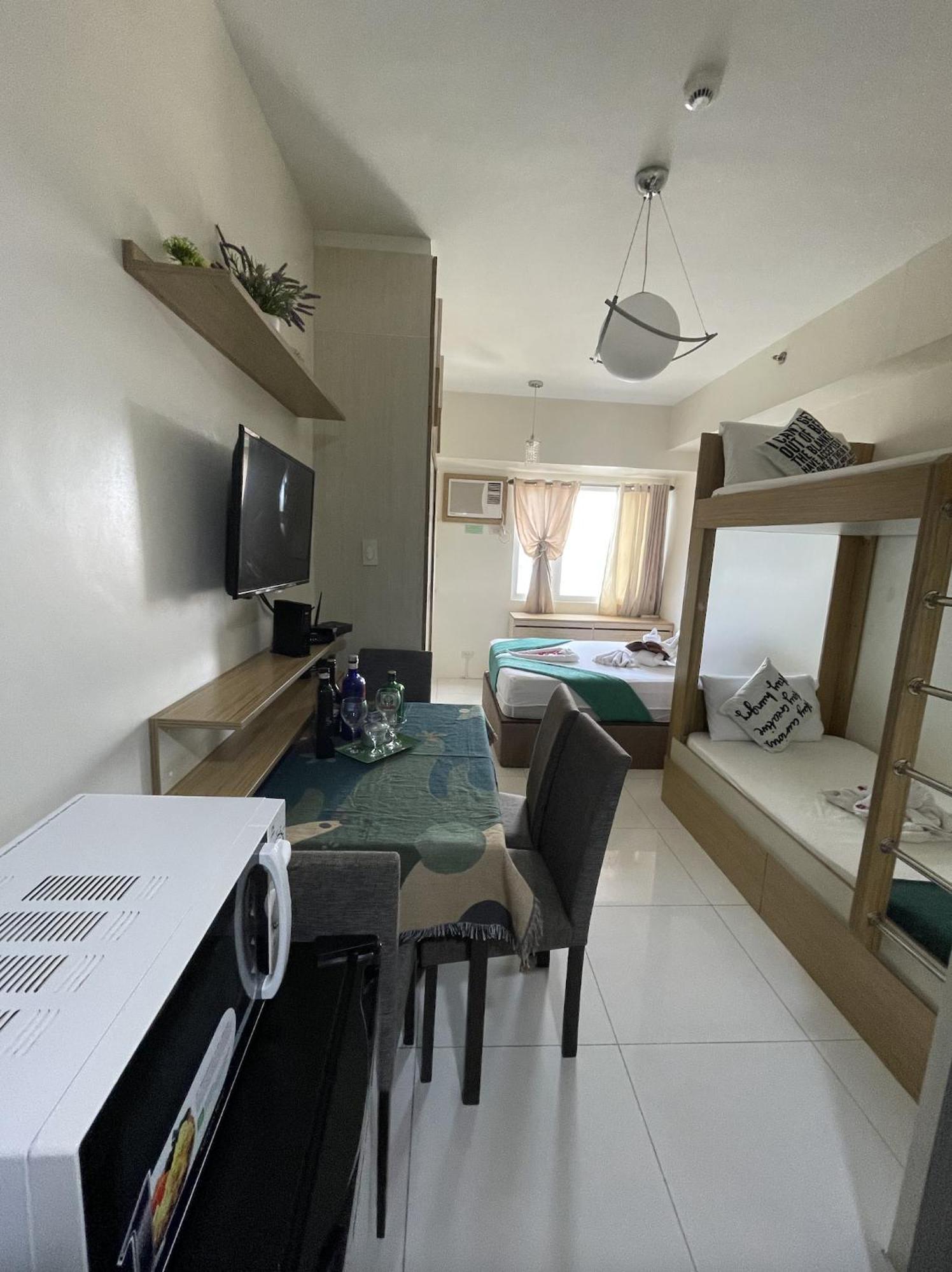 Residences Staycation By Pbyy *